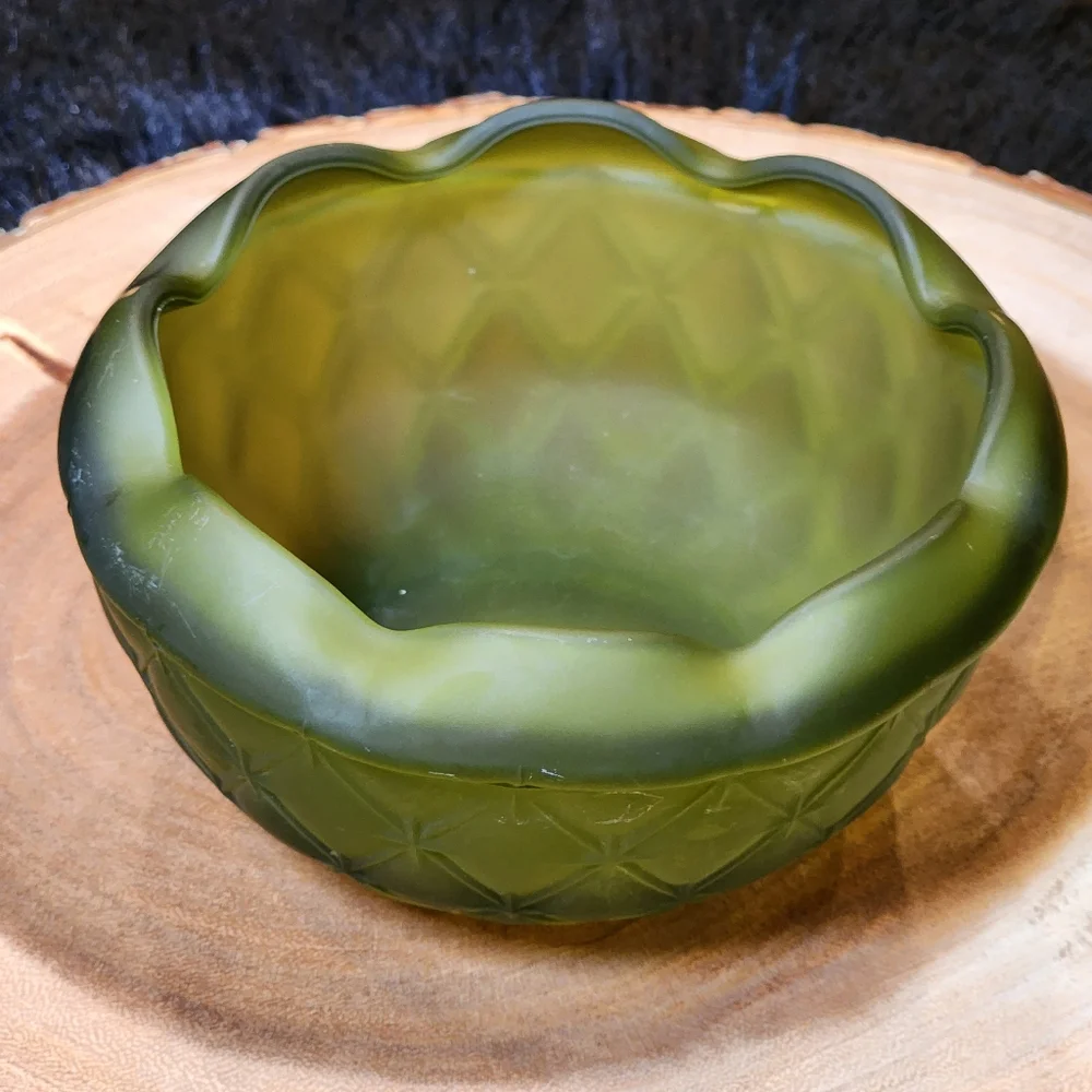 N/A elegant green